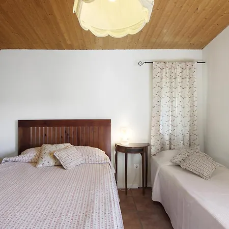 Semesterbostad Casa De Andraes Magnolias Marco de Canavezes